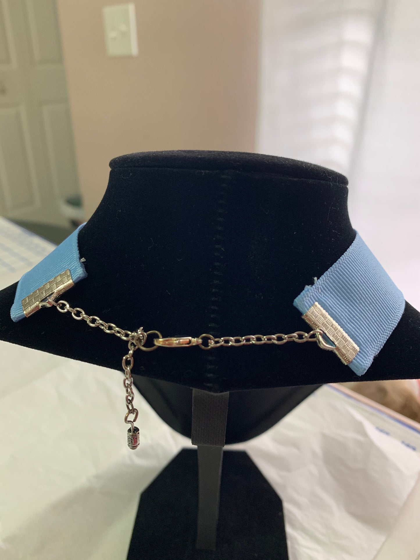 Women's Midnight Choker Necklace