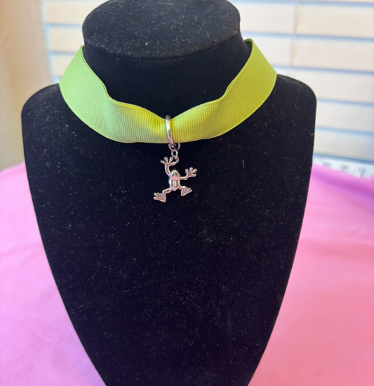 Women’s Frog Choker Necklace