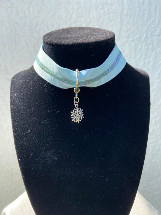 Women's Snowflake Choker