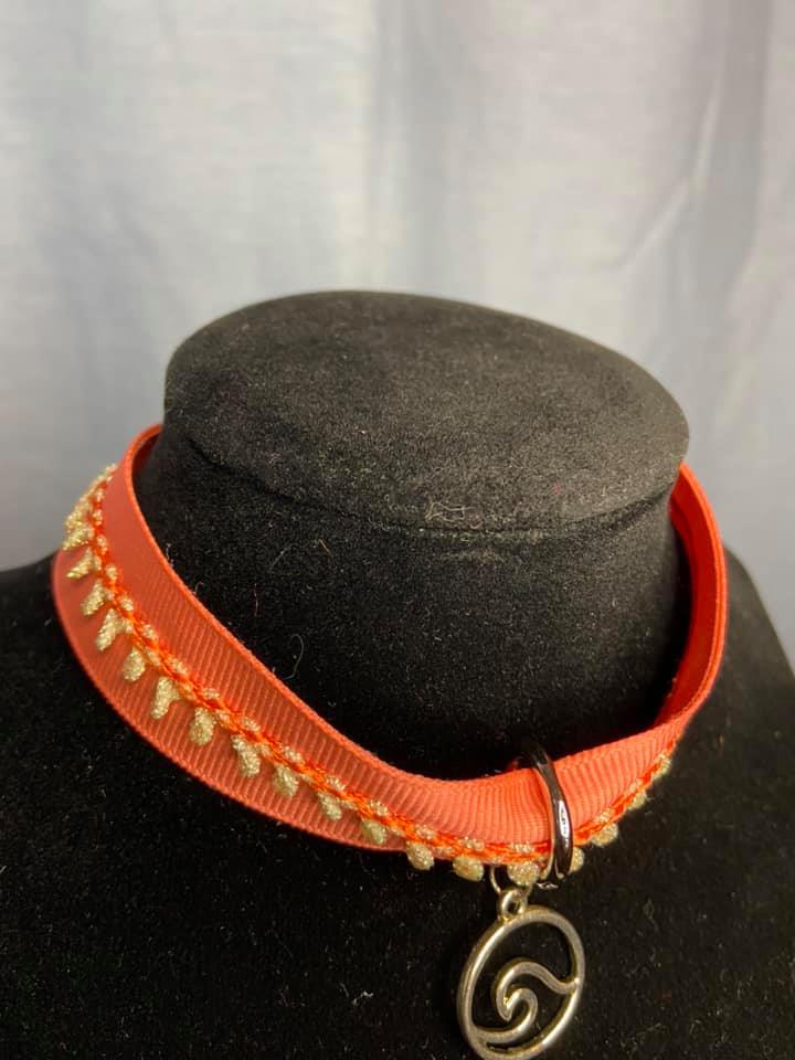 Women’s Wave Choker Necklace