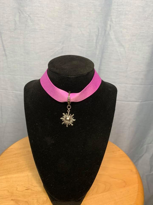 Women’s Lost Princess Choker Necklace