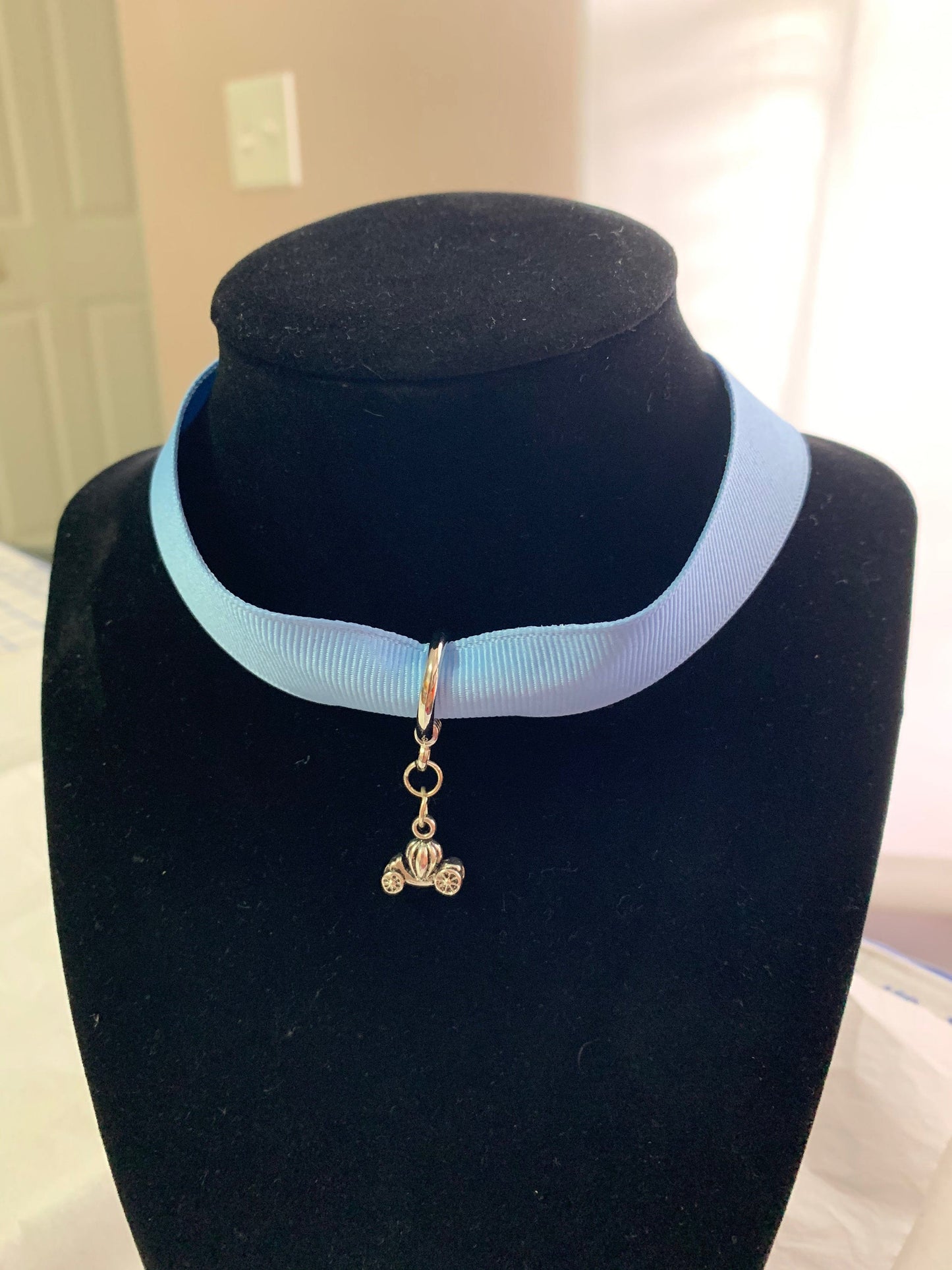 Women's Midnight Choker Necklace